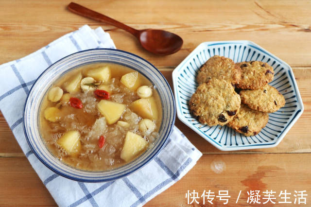 小炒包菜|我给女儿做6天早餐，好吃又好做，每次上桌不出10分钟，吃个精光