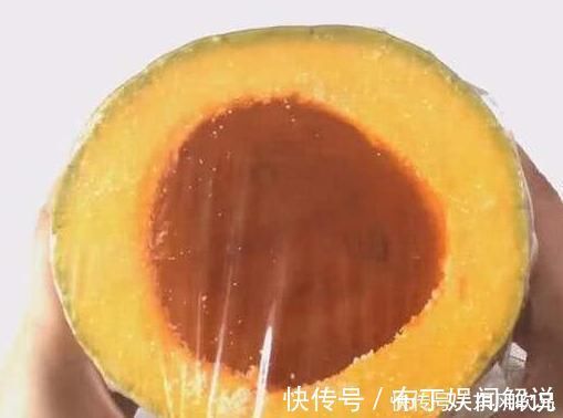 一整个南瓜一次吃不完,又怕坏,撒点“它”,能保存一个月不变质