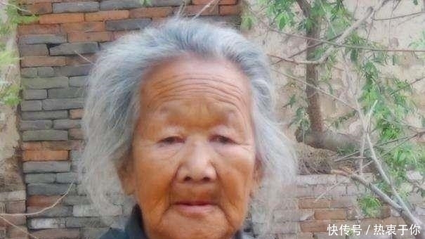 玉玺|老人自称是皇后婉容的女儿,还拿玉玺证明身份