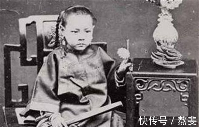 主家@晚清童养媳:4岁被送入夫家,身份比奴仆还卑微,一生孤苦无依