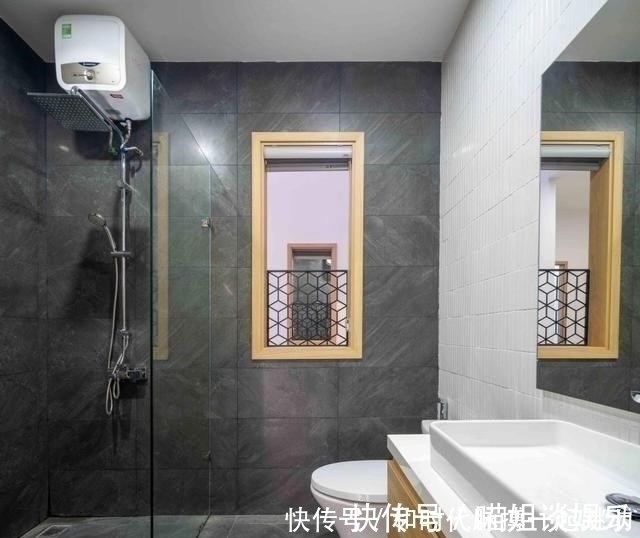 壁挂电视|卖掉城里100㎡,回农村建230㎡别墅,一楼院子顶楼露台,生活安逸