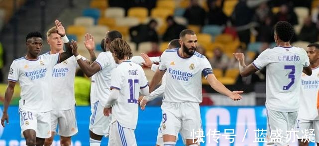 本泽马|2-1!皇马8分领跑西甲,创2大纪录,安切洛蒂神了甩开巴萨18分!