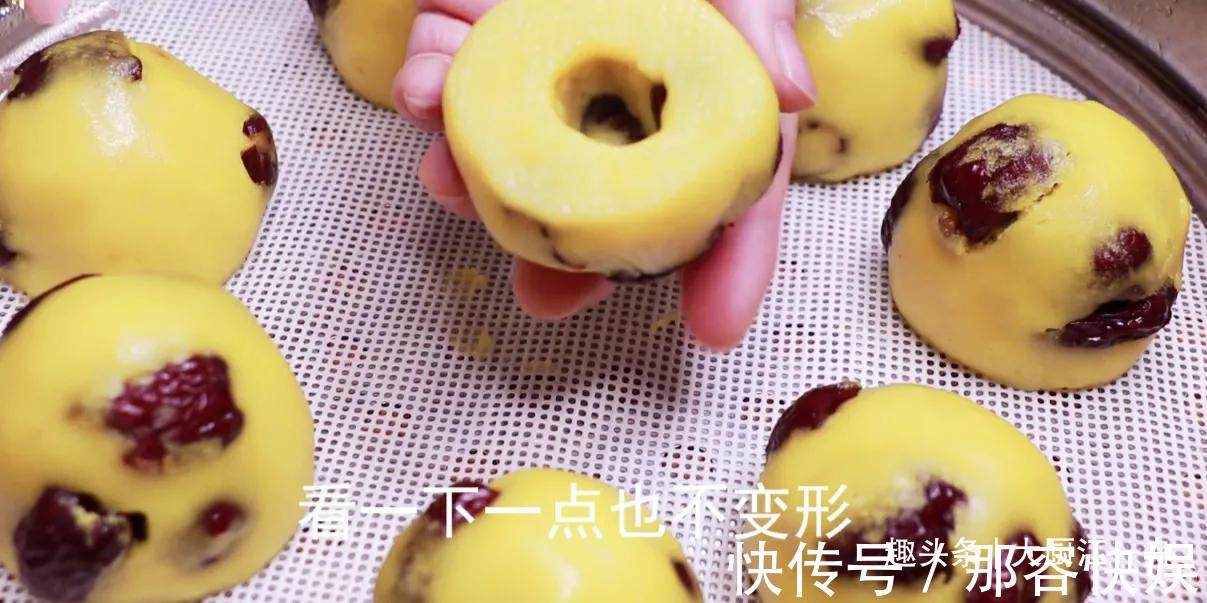 做法|过年蒸年糕,到底用冷水还是热水详细做法告诉你,软糯不塌陷