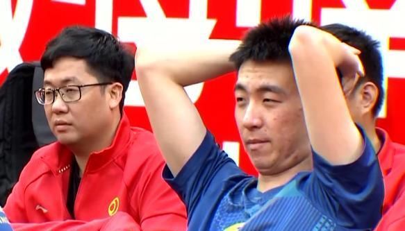 世界冠军|耻辱！单局轰11-0后，林高远遭大逆转，2-3告负，无奈摇头很沮丧