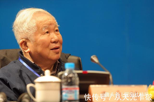 房子|一楼带院子和顶层带露台，购房者该怎么选建筑学家给出答案