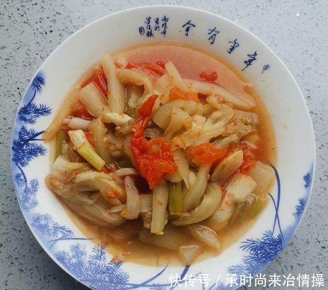 西红柿蒸茄子,茄子这样做好吃又省油!