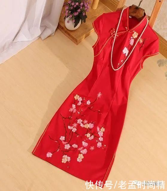 连衣裙|如此精美的中国风刺绣旗袍连衣裙，华丽高端显气质，妩媚又减龄