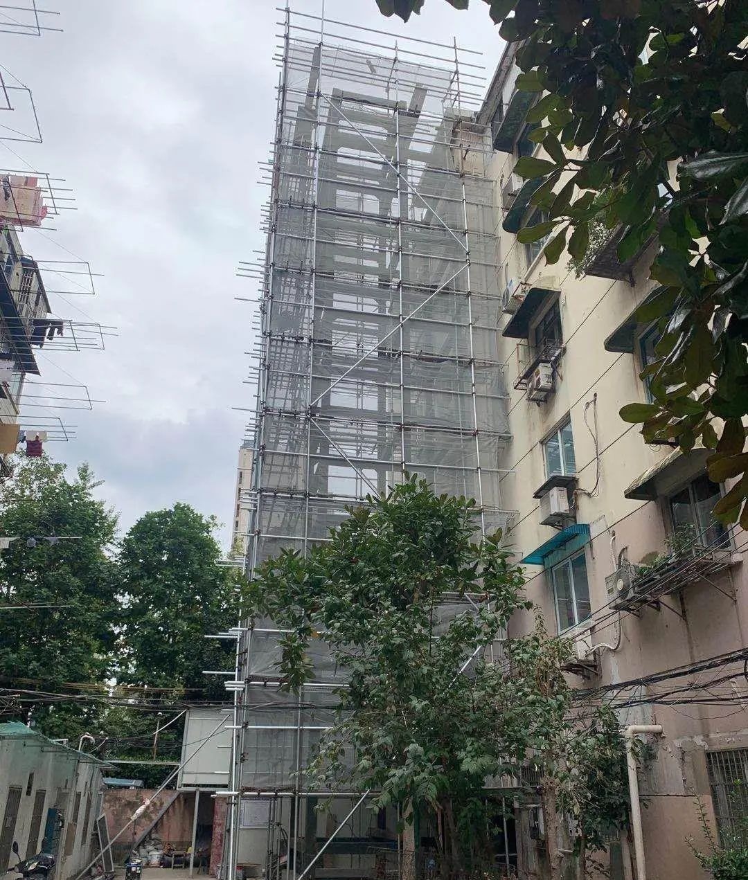 业委会|老房加装电梯难?杨浦这个街道有了好方案