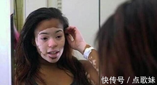 家人|女子坚持化妆7年,家人都忘记她素颜的样子,看到没化妆的她后没法淡定