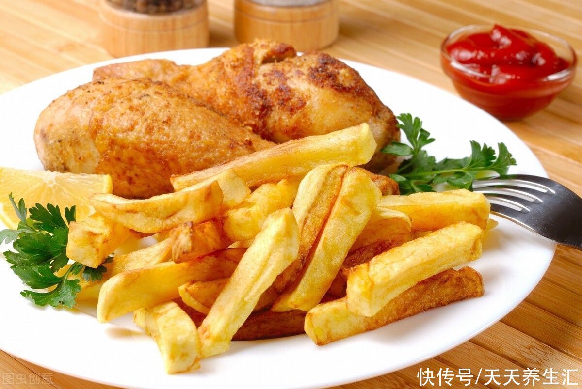 食物|营养家眼中的4类“垃圾食品”，老人喜欢，加重人体负担，要少吃
