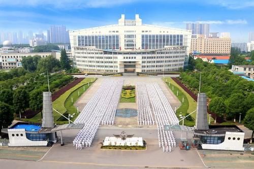 2021湖北省大学排名出炉！华武进全国前十，海工大竟不敌武科大？