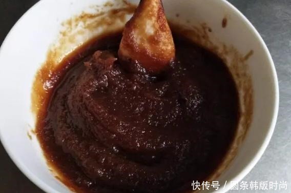 枣泥馒头新做法,香甜松软,我有小妙招,吃到嘴里全是枣味!