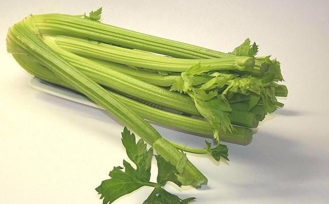 初春养生正当时，推荐三种食物，可以补血润肤，不容错过