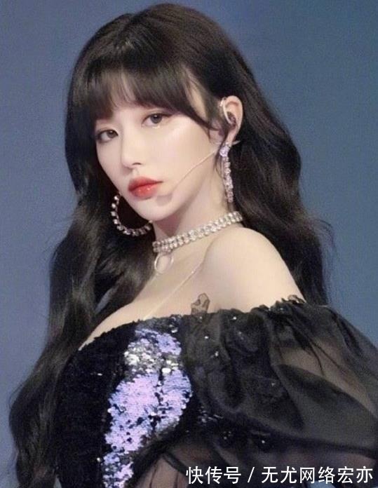 安崎|THE9新舞台过后,四位成员纷纷上热搜,刘雨昕则选择低调行事