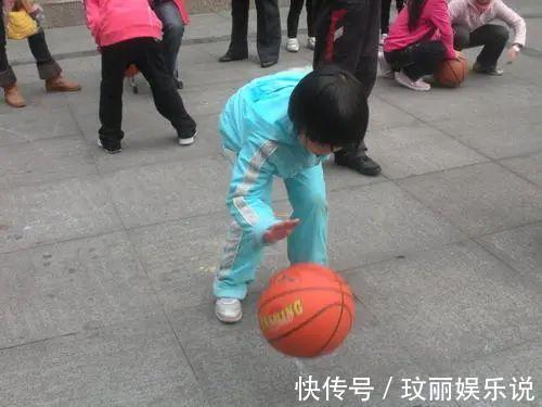 家长|宝宝4岁前,有4种运动不能做,宝妈别再“弄巧成拙”