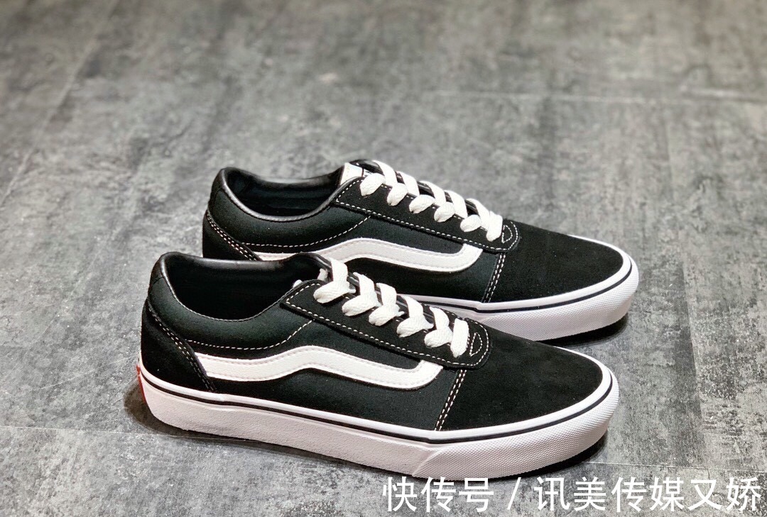 vVans 运动休闲系列 Ward 新款硫化板鞋