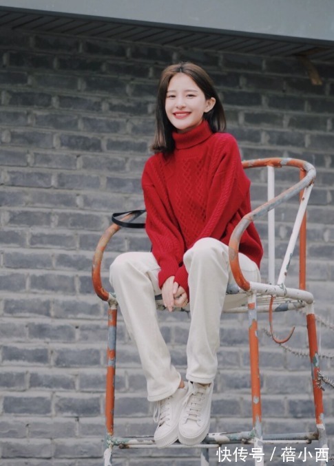 苗条曲线 针织衫很难穿出高级感?记住博主的这几招,不费力打造优雅魅力