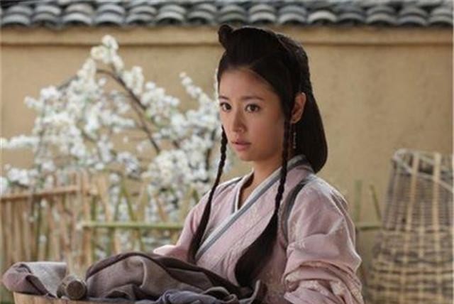 生下|太监的一字之错,使她不但嫁给了后来的汉文帝,还生下了汉景帝