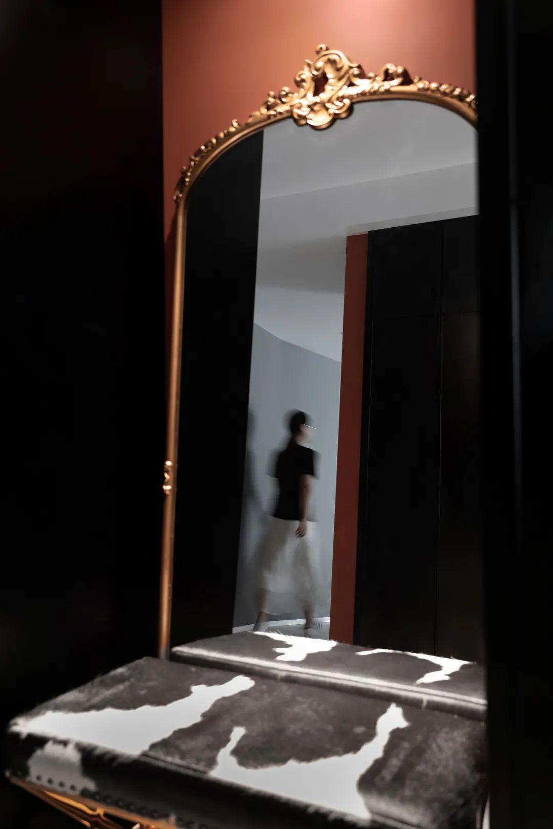 玄关|120㎡现代简约,不规则户型改造,灰色调主体,营造舒适档次