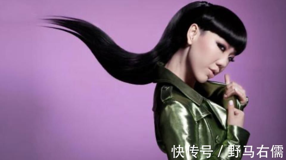 从1.3亿代言费到县城卖唱,“消失”2年的吴莫愁,到底得罪了谁?