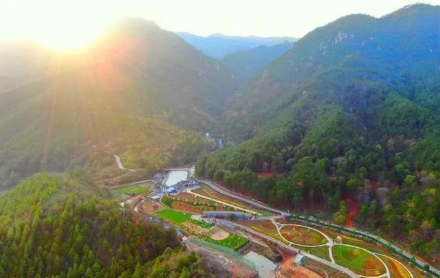 茶陵废弃矿场变景区，云阳山四十八垅狗垅里采煤场“变形记”