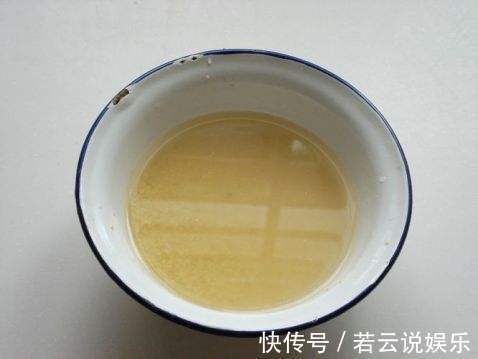 小米粥|煮小米粥时,很多人忘记了“这一步”,难怪煮出来不黏稠