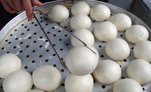 为啥面发得挺好,蒸出的馒头却有的软塌塌,记住这4点,零失败!