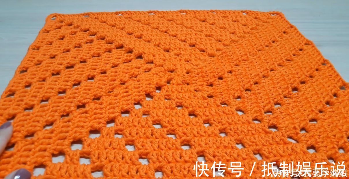 式样|清新简约的钩针方片，可当坐垫或做成抱枕，镂空条三角拼接片教程