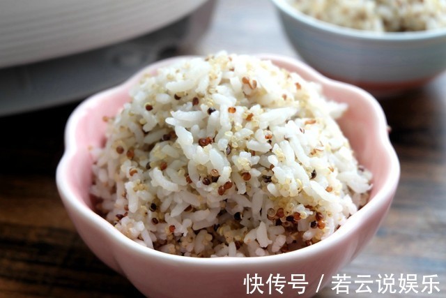 大米煮过再蒸饭，又香又软还低糖，减肥人士和糖尿病人有口福了