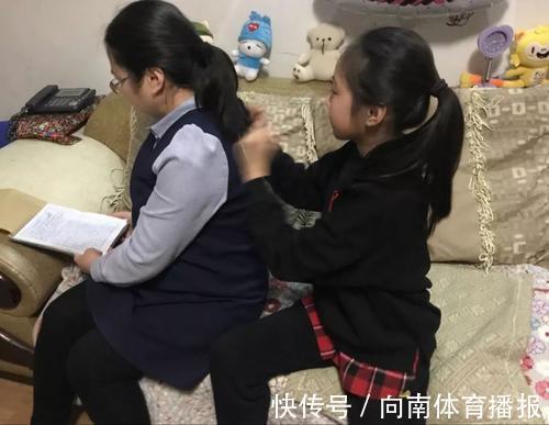 行为|孩子的3种行为,以后多半不孝顺,父母及时纠正,避免养出白眼狼