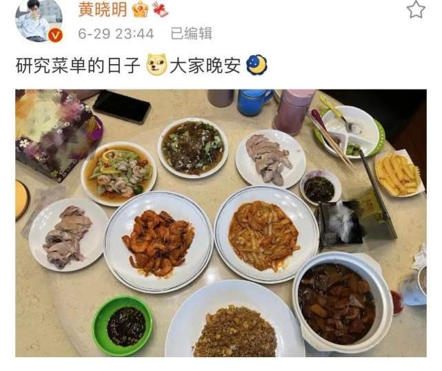 b黃曉明曬美食，有baby喜歡的紅燒肉，疑似小海綿的碗勺呆萌出鏡