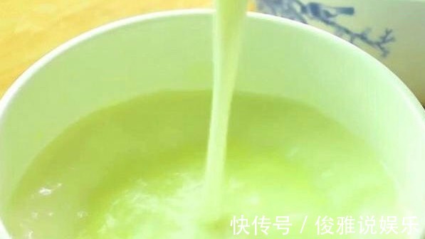红薯新吃法,不用一滴水,外酥里糯,家人特爱吃,上桌就抢光