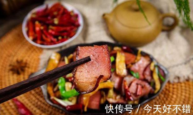 腊肉不用放冰箱冷冻!教你3个土方法,放1年不坏,越放越香