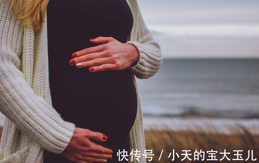 化妆品|婴儿身上为什么会有胎记？资深医生说出原因，与“孕期行为”有关