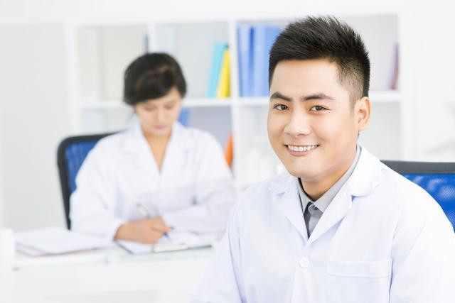 bmi|28岁医生高血压，没吃降压药，半年后血压正常！他是这样做到的！