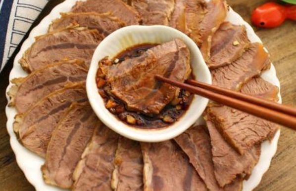 酱牛肉做好腥味大？别乱放料，谨记“三放两不放”，牛肉香浓入味