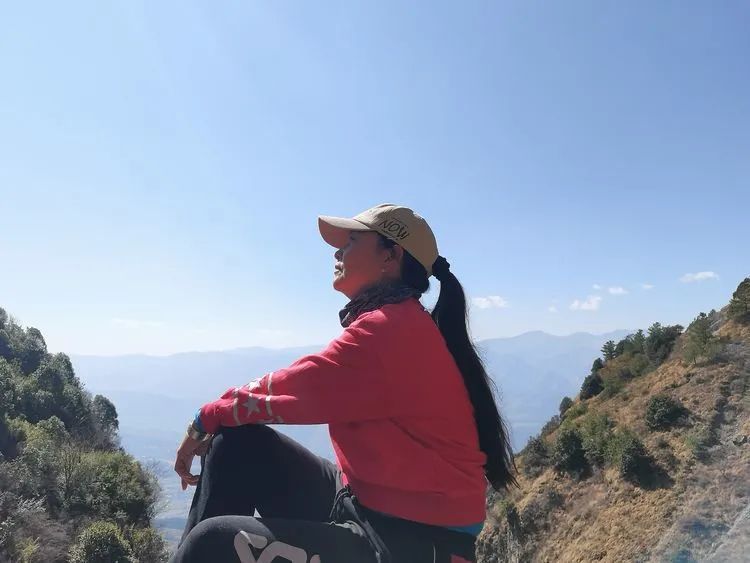 指南村|登顶东川小牯牛山——慈悲殿