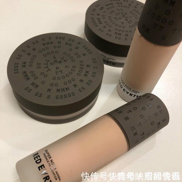 m电商节临近,这3款热门粉底液千万别错过,遮瑕能力无可挑剔