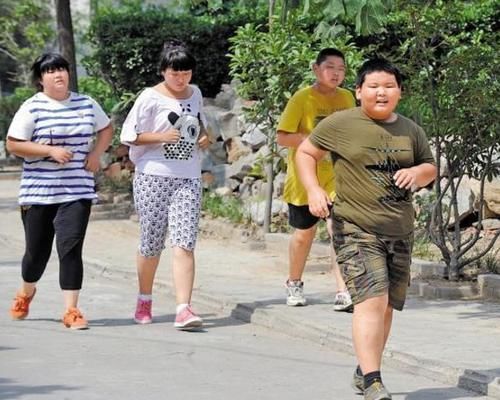 标准|儿童标准身高表,偏矮小孩子需及时补救,自查你家娃达标了吗?