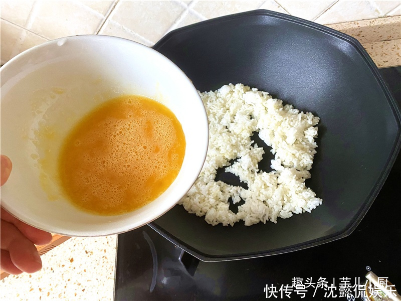 不好|蛋炒饭看似简单,很多人却做不好,教你小诀窍,粒粒分明特别的香