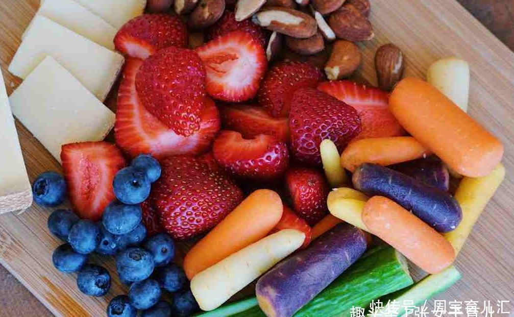 缓解|怀孕初期,孕妈营养补充对了,不仅缓解孕吐,胎儿发育还快人一步