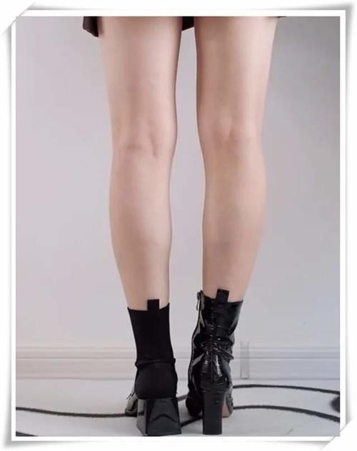 长大衣＋短靴，这个冬天不容错过的时髦穿搭