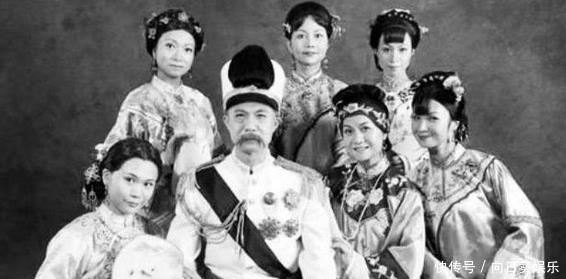 殉情|为什么在袁世凯死后,他的小妾都抢着为他殉情答案其实很简单!