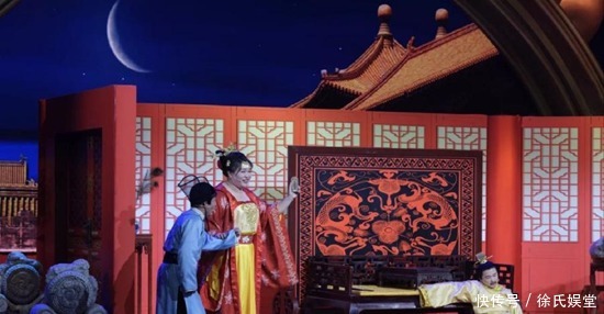 喜剧表演要注重人物的交流互动 从人物出发生成动作和行为!