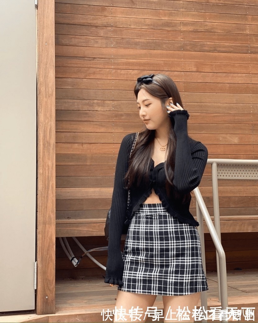 时髦|甜酷女孩朴秀荣真是时髦！简约大方的时尚穿搭，满满都是心动感