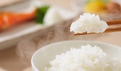 隔夜饭|隔夜米饭,到底能不能吃?营养师:很多人不知道,看完转发家里人