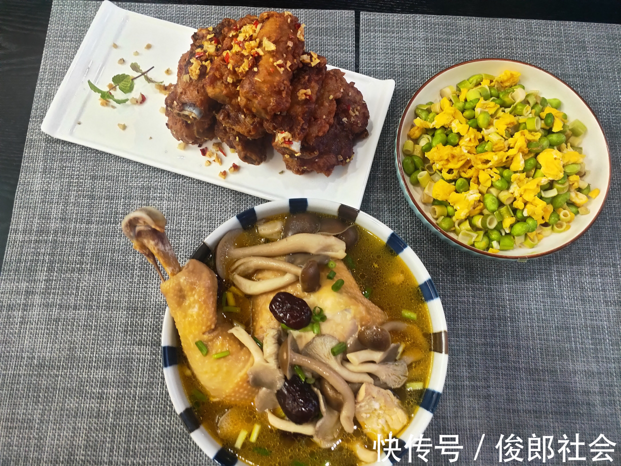 野山笋|这盘菜,让儿子舍弃了喜欢的排骨,首先把它给光盘了