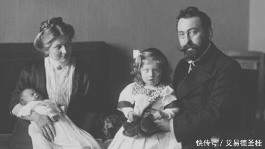 行礼|著名的“叉手照”:唯一没向希特勒行礼的男人,让他女儿成功认亲