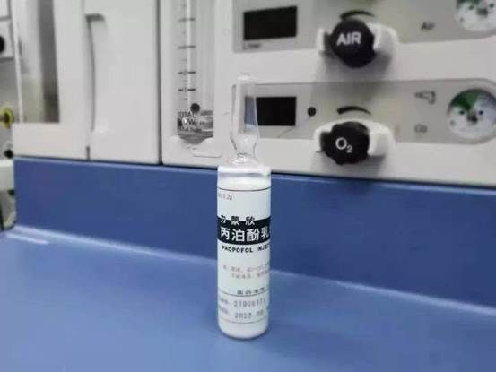 小牛|分娩过程听到医护对“暗语”,产妇吓“尿”了,把在场医生逗笑了