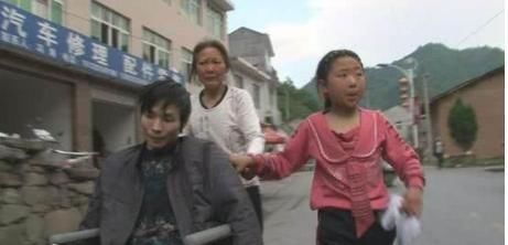 患公主病|变形记：农村女孩患公主病，回村哭着找“富爸爸”，如今怎样了？